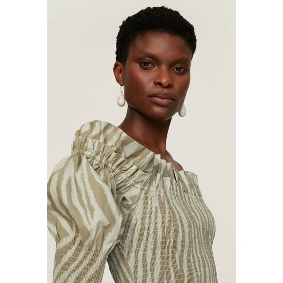 TOCCIN Smocked Ruffle Top Green Off-Shoulder Zebra Striped Puff Sleeve Sz XS - Picture 2 of 10